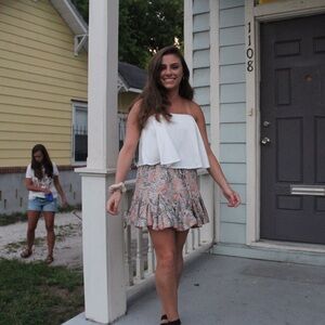 Selfie Leslie Pink skirt